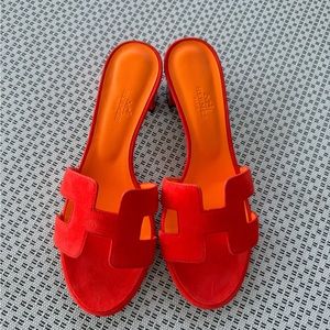 RARE NWT Hermes Sandales